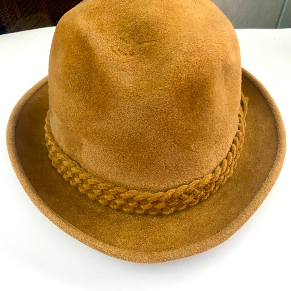 Vintage Churchill LTD. Genuine Fur Felt Fedora Hat beige 71/2. Neiman Marcus